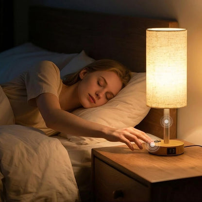 Astrid – Stilren sängbordslampa med touch-kontroll och laddningsfunktion