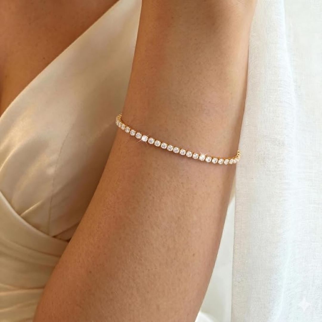 Sofia – Elegant tennisarmband i guld med gnistrande zirkoner